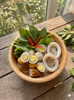 Hình ảnh Mì Thái Mực + Chả Cá + Cá Viên