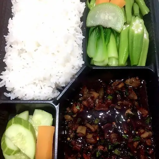 Hình ảnh Cơm kho quẹt rau củ