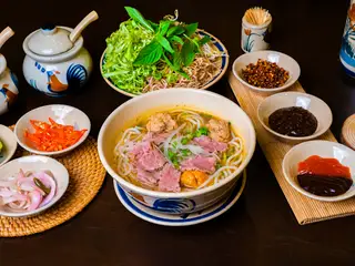 Hình ảnh Bún Bò Tái Chả