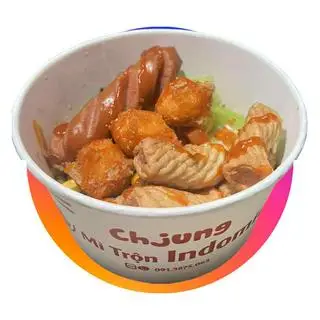 Hình ảnh Mì trộn indomie xúc xích - hải sản mayo - mực xoắn