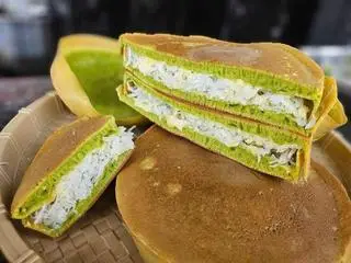 Hình ảnh Bánh cade dừa nửa ổ