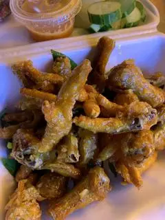 Hình ảnh Chân gà chiên mắm