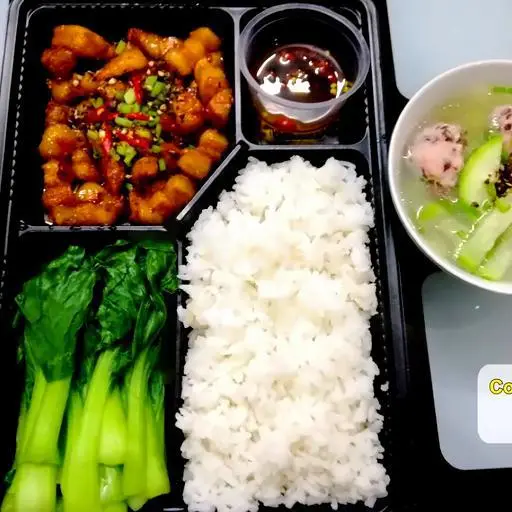 Hình ảnh Cơm thịt kho tiêu