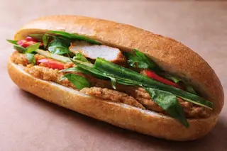 Hình ảnh Bánh Mì Chả Cá Nha Trang Nhiều Chả