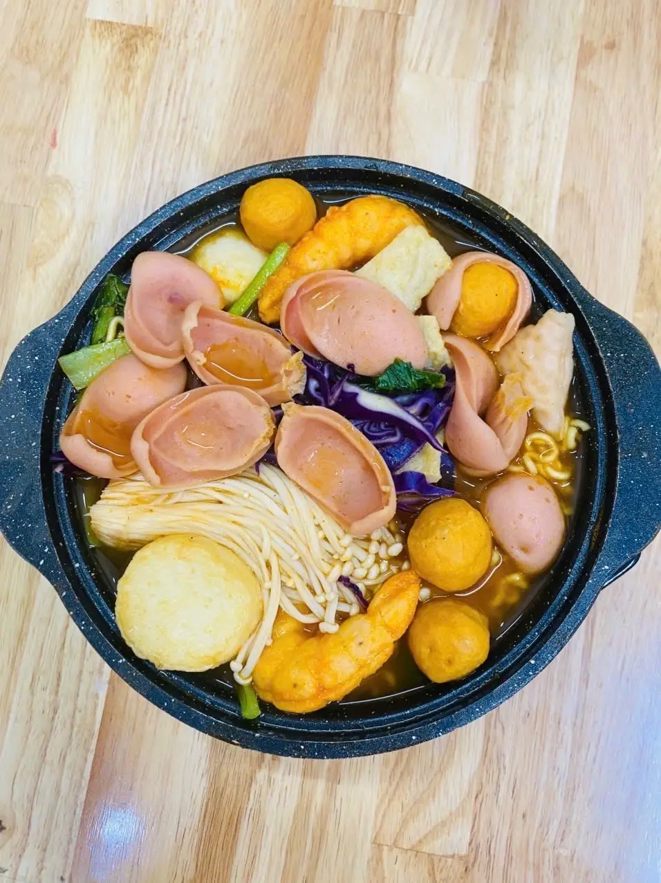 Hình ảnh Mỳ cay xúc xích