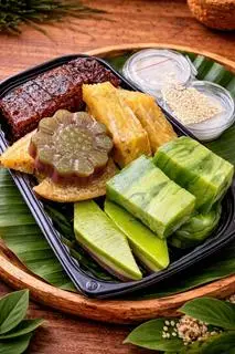 Hình ảnh Bánh mix đặc biệt hộp 650gr