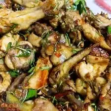 Hình ảnh Gà chiên mắm - suất