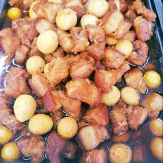 Hình ảnh Thịt Kho Trứng Cút