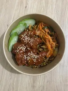 Hình ảnh mỳ tương đen gà sốt cay