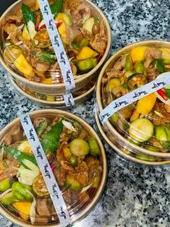 Hình ảnh Chân gà sốt Thái