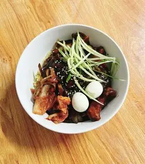 Hình ảnh Mì tương đen