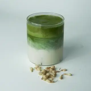 Hình ảnh Matcha latte hoa nhài