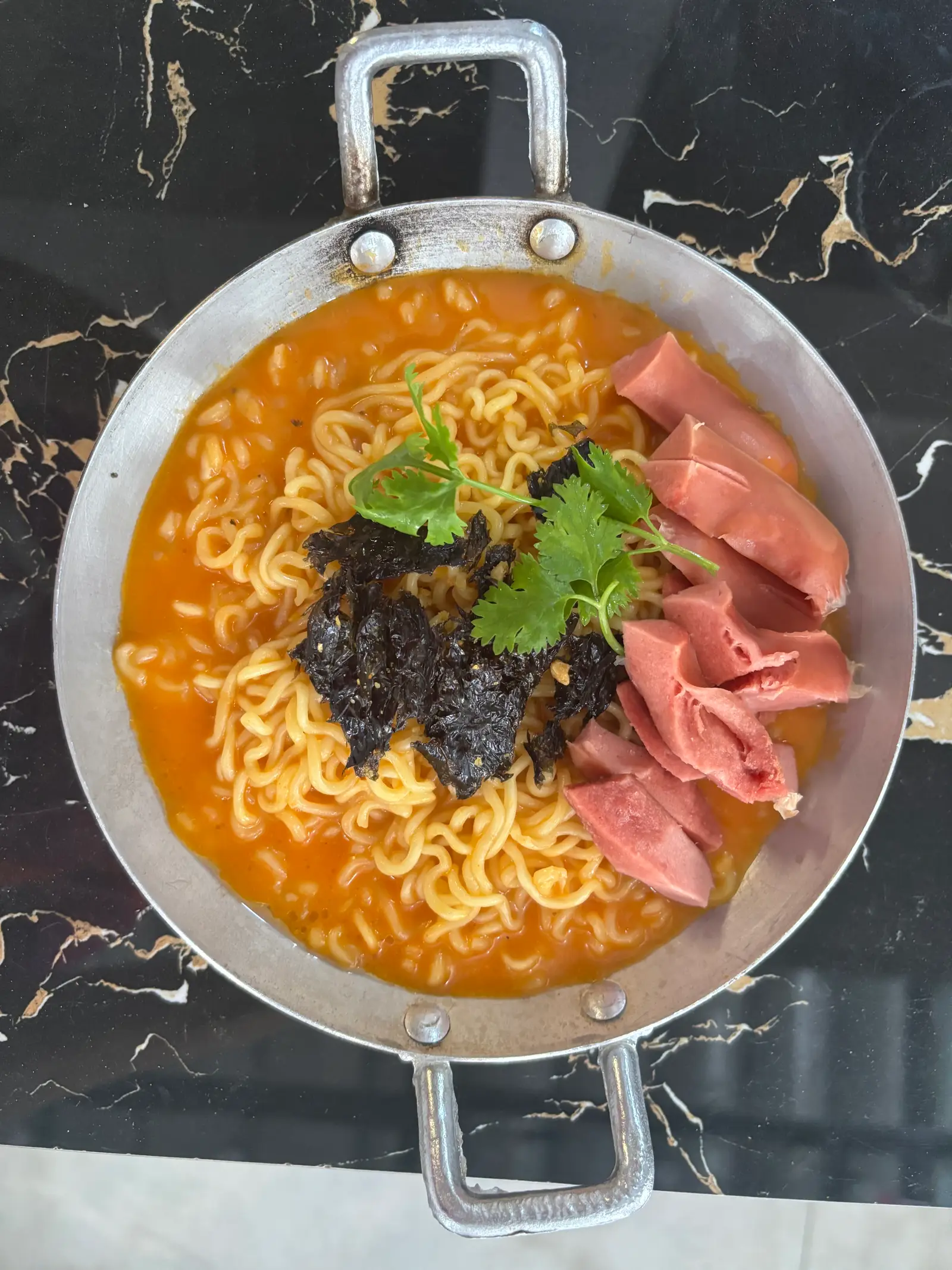 Hình ảnh Mì trộn Phô mai Carbonara
