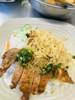 Hình ảnh Cơm tấm sườn bì