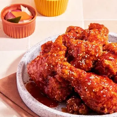 Hình ảnh 5 miếng gà rán sốt cay ngọt