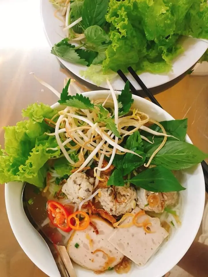 Hình ảnh Hủ tiếu mọc tô nhỏ