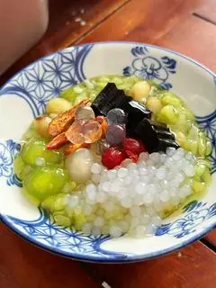 Hình ảnh Chè cốm sen dừa Hà Nội trân châu thạch