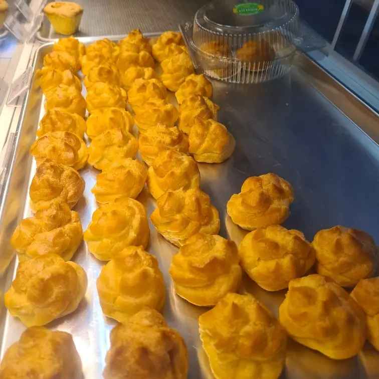 Hình ảnh Combo bánh su kem nhà làm (2 hộp x 6 cái)