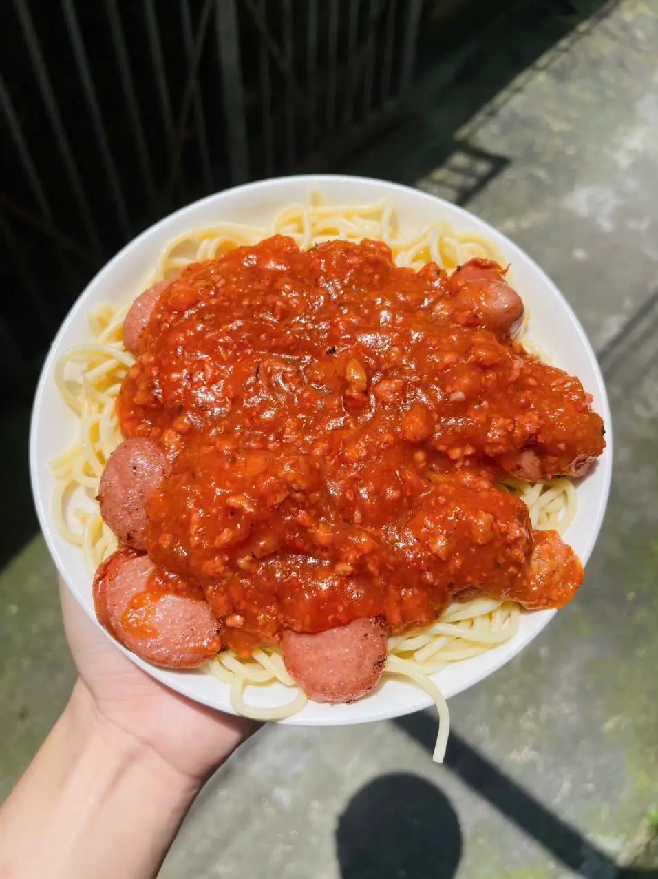 Hình ảnh MÌ Ý xúc xích bò băm