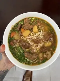 Hình ảnh Bún bò sốt vang