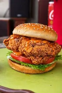 Hình ảnh Burger Gà Chiên Giòn - Crispy Chicken Burger 