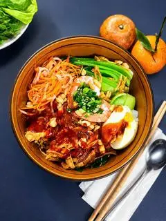 Hình ảnh Miến trộn gà xé 