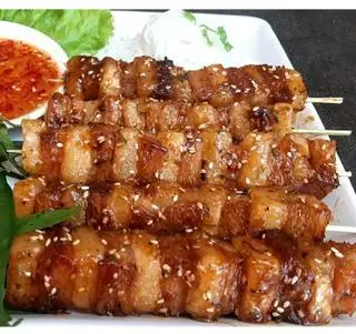 Hình ảnh cơm thập cẩm+ xiên que chay