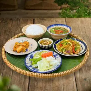 Hình ảnh Set Cơm Gà Xào Sả Ớt