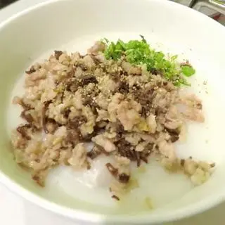 Hình ảnh cháo thịt băm gà xé