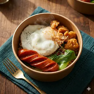 Hình ảnh Mì trộn Indomie Gà Karaage Trứng và Xúc Xích