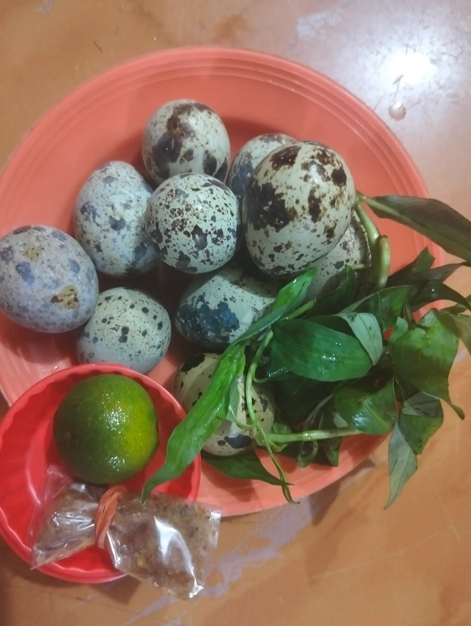 Hình ảnh cút luộc chín ,10 trứng 