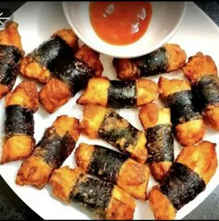 Hình ảnh Gà cuon rong biển sốt phô mai (6 cuon)