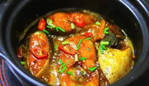 Hình ảnh Cá hú kho tộ (Không cơm)