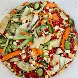 Hình ảnh Đồ chua ăn kèm (hộp) - 冰糖酸