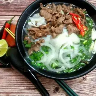 Hình ảnh Phở Bò Tái Lăn