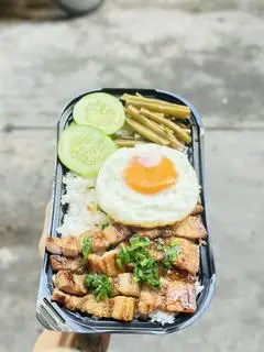 Hình ảnh Cơm Ba Rọi - Ốp La