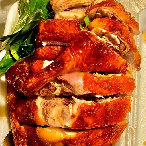 Hình ảnh Combo vịt quay 1/2 con (to)kèm canh măng tiết(hết bún thay đổi bằng mì tôm)