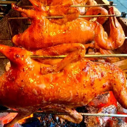Hình ảnh Combo vịt quay nguyên con kèm canh măng tiết và bún(hết bún thay đổi bằng mì tôm)