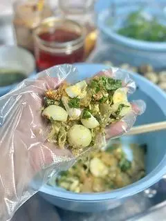 Hình ảnh Bánh tráng trứng bóp