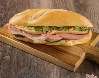 Hình ảnh Bánh Mì Patê Thịt Chả 