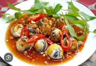 Hình ảnh trứng cút lộn xào me 1 phần 10 cái