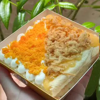 Hình ảnh Bông lan chà bông trứng muối sốt phô mai
