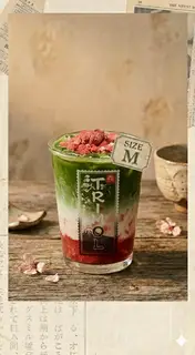 Hình ảnh Strawberry Matcha Latte - Size M