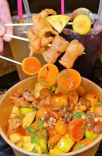 Hình ảnh Chân Gà Rút Xương + Trứng Non (Sire L)