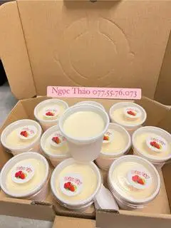 Hình ảnh 1 Hộp 10 Hủ Yaourt Dâu Tây