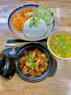 Hình ảnh Cơm Tấm Bò Kho Tiêu