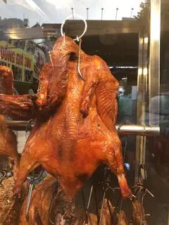 Hình ảnh 1/2 VỊT NƯỚNG DA GIÒN + 2 BÁNH MÌ 