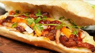 Hình ảnh Bánh mì thịt nướng mật ong