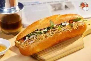 Hình ảnh Bánh mì thịt nướng bì