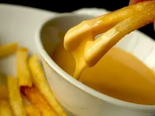 Hình ảnh Khoai tây chấm sốt